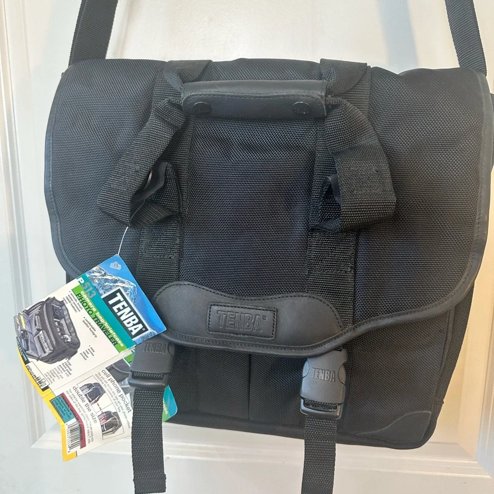 NEW TENBA p513 Black Camera Bag/Briefcase